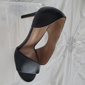 Jolimall, black heels Size 9